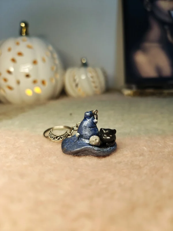 witch’s hat with a cat – Handmade Clay Keychain