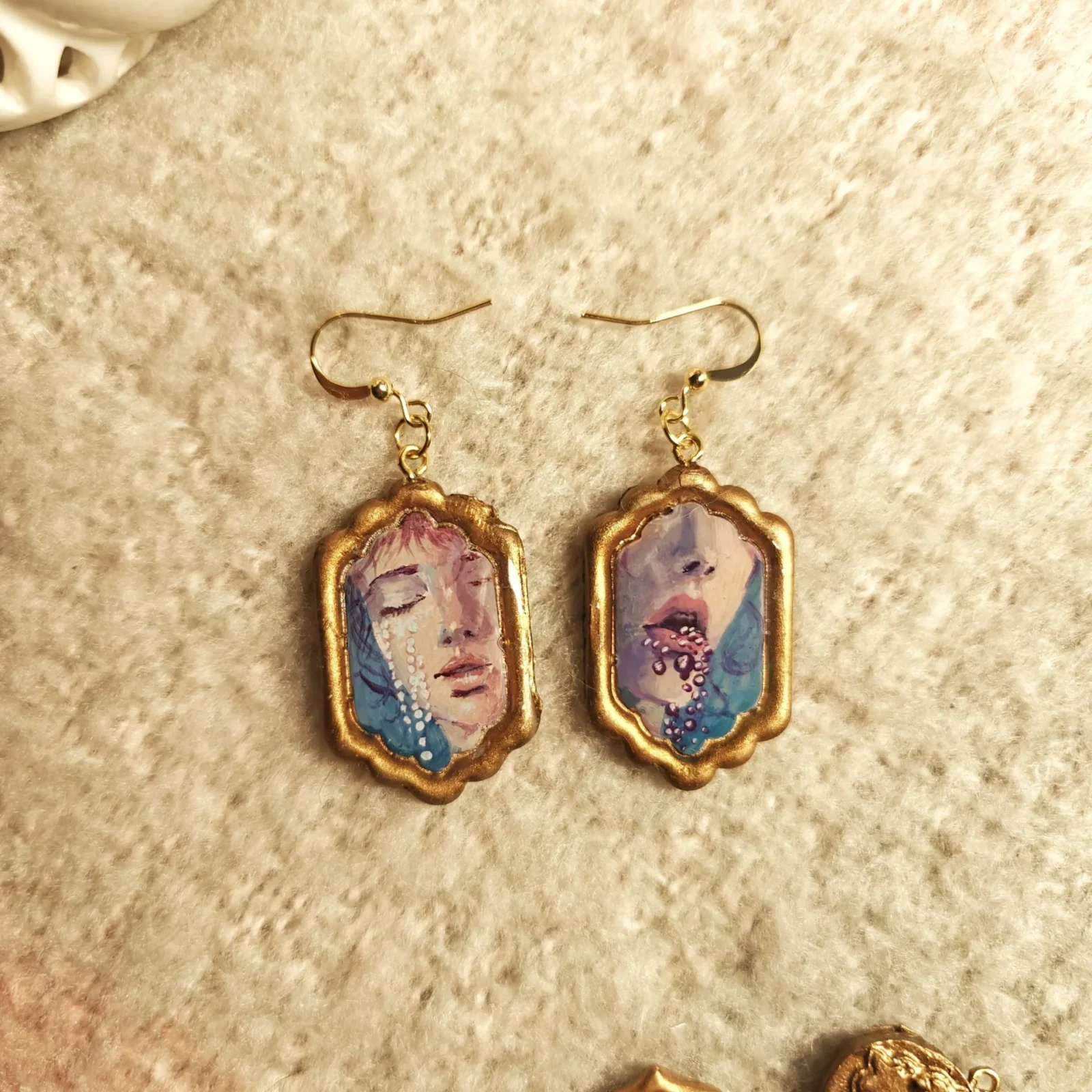Pearls – earrings