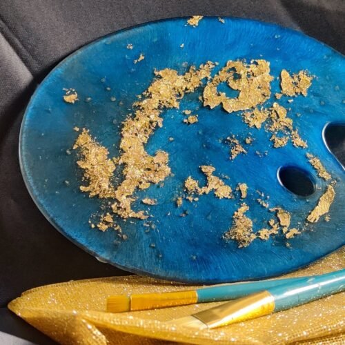 https3A2F2Fi.etsystatic.com2F113947292Fr2Fil2Fab40fb2F43717018832Fil_fullxfull.4371701883_t9t8.jpg Blue with Gold flakes and rocks Resin Art Palette