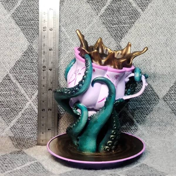 1000003314-01.webp Flora – teacup pen holder