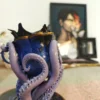 Night Cats – teacup pen holder