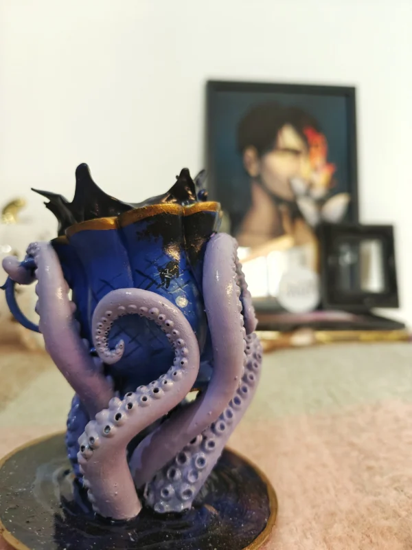 Night Cats – teacup pen holder