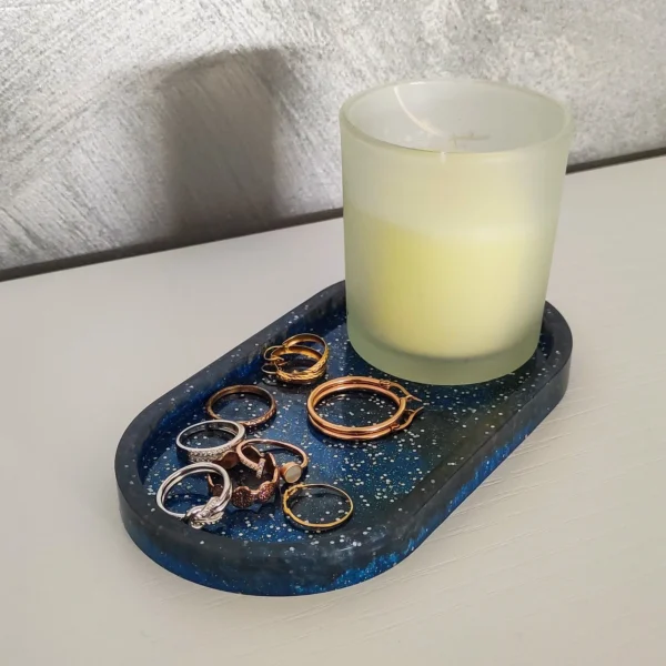 https3A2F2Fi.etsystatic.com2F113947292Fr2Fil2F1453b32F46102994572Fil_fullxfull.4610299457_fffg.webp Blue starry sky resin trinket tray