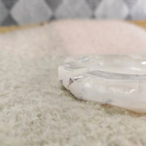 processed_ab4607ecd4434a56be1f6d87a59d7b37.jpeg White Floral Resin Ashtray
