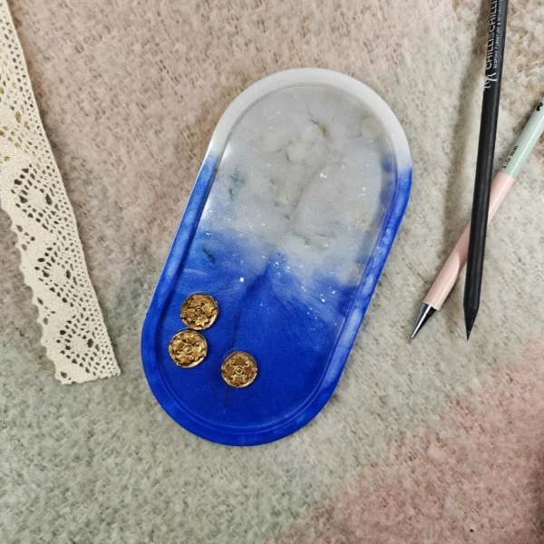 processed_e9a9b717acab4fc18d9eac314e22930e.webp floral blue trinket tray